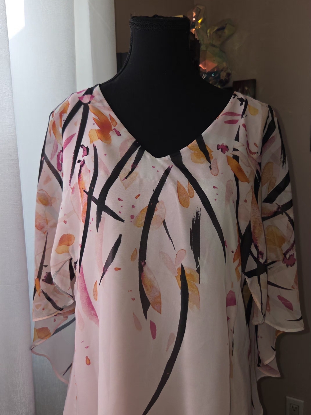 Laura Flowy Chiffon Style Women’s Watercolor Floral V-Neck Blouse - Blush - Picture 6 of 12